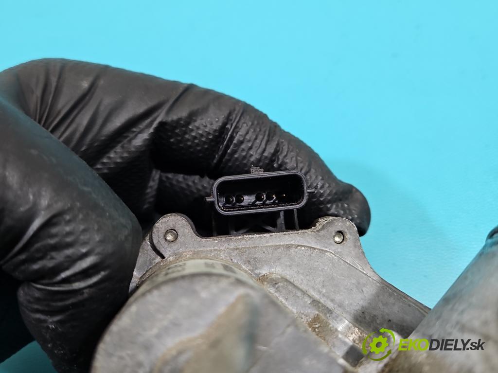 Nissan Qashqai I J10 2006-2013 2.0 dci 150 HP manual 110 kW 1995 cm3 5- klapka 8200987453 (Škrtiaca klapka)