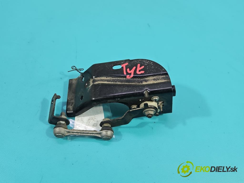 Suzuki Vitara II 2015- 1.4 T 129 HP automatic 95 kW 1373 cm3 5- snímač nastavenia xenon B194704-1 (Snímač)