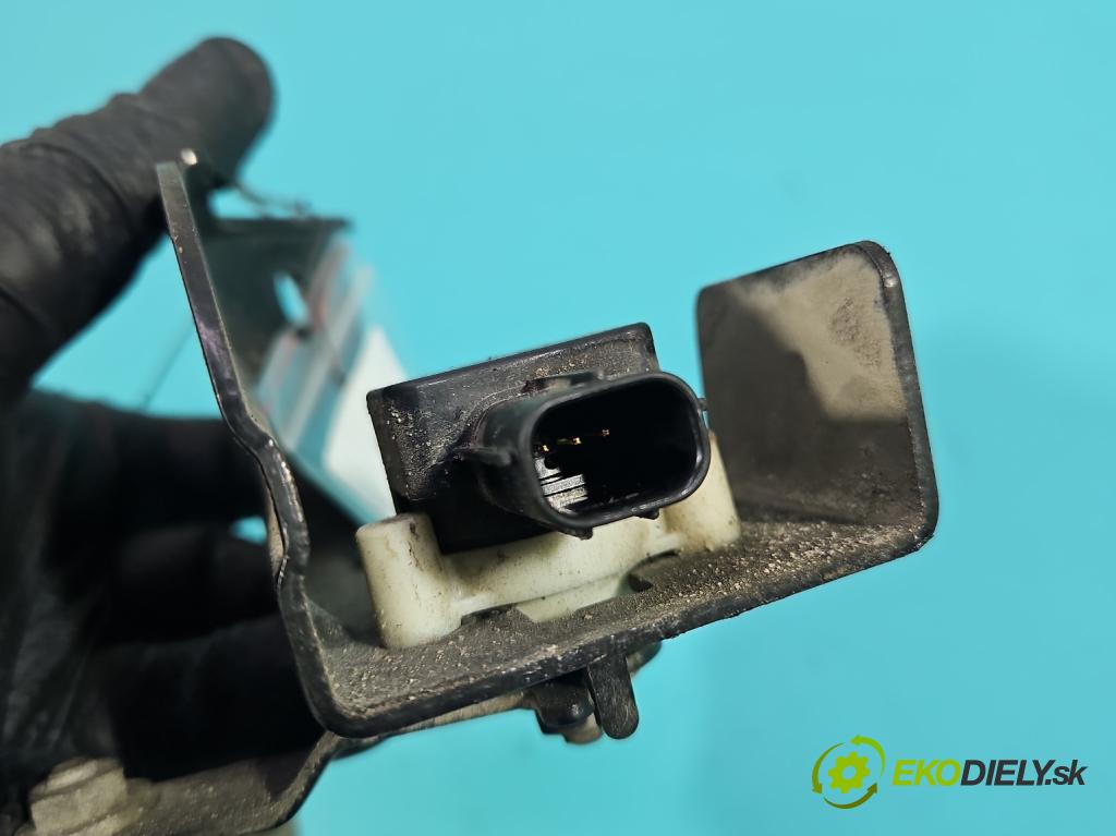 Suzuki Vitara II 2015- 1.4 T 129 HP automatic 95 kW 1373 cm3 5- snímač nastavenia xenon B194704-1 (Snímač)