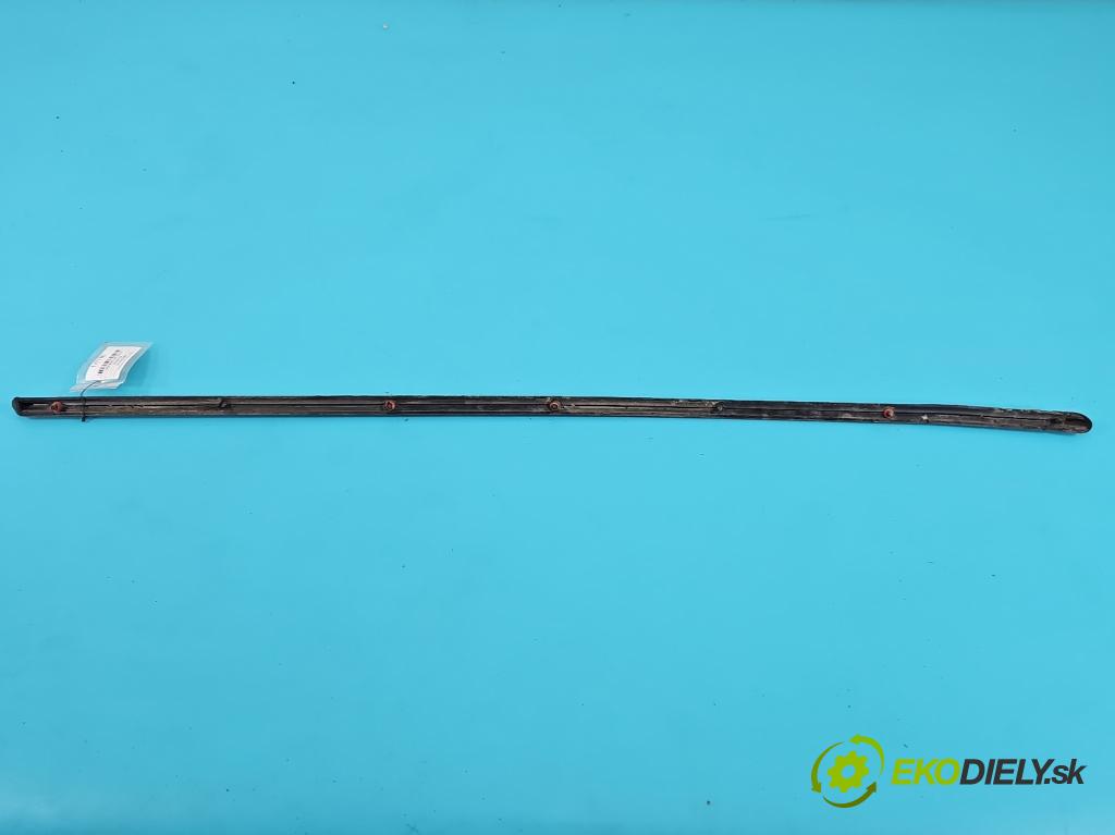 Mercedes 123 2.0d 60 HP manual 44 kW 1988 cm3 4- lišta dvere predné ľavé