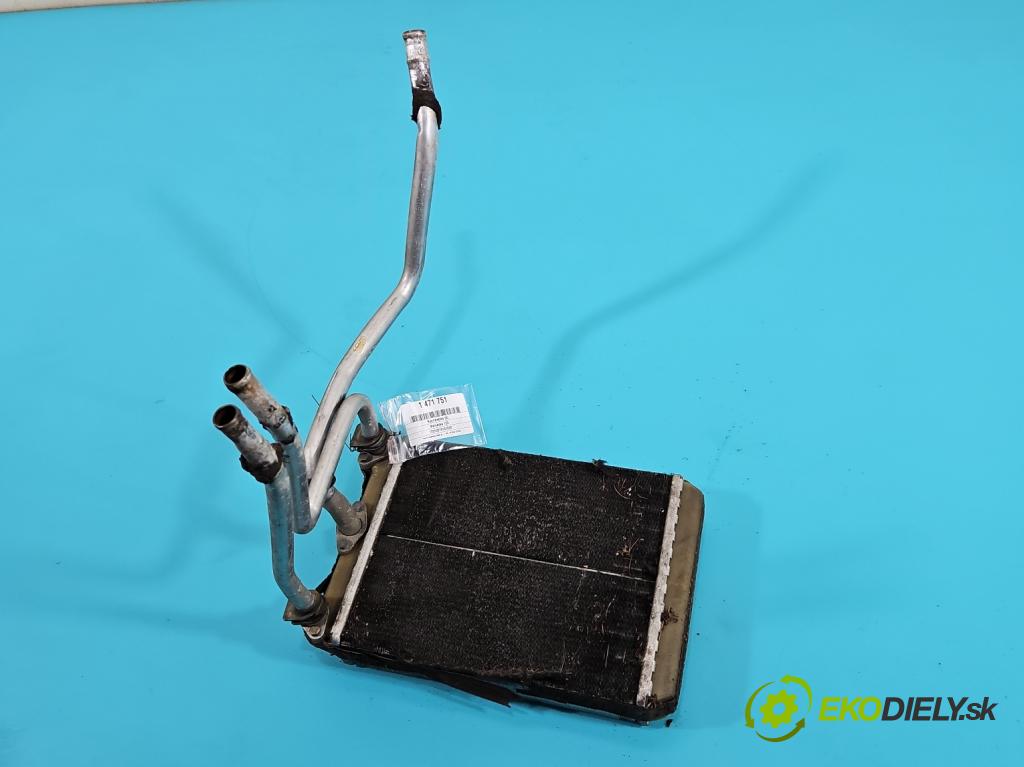 Mercedes 123 2.0d 60 hp manual 44 kW 1988 cm3 4- radiátor  (Radiátory topení)