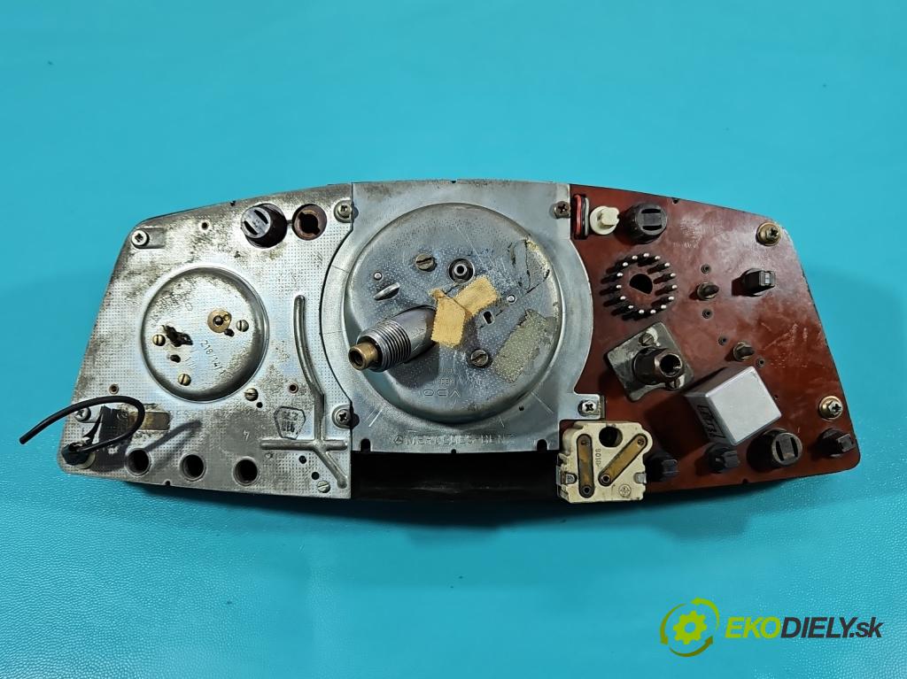 Mercedes 123 2.0d 60 HP manual 44 kW 1988 cm3 4- prístrojovka/ budíky  (Prístrojová doska)