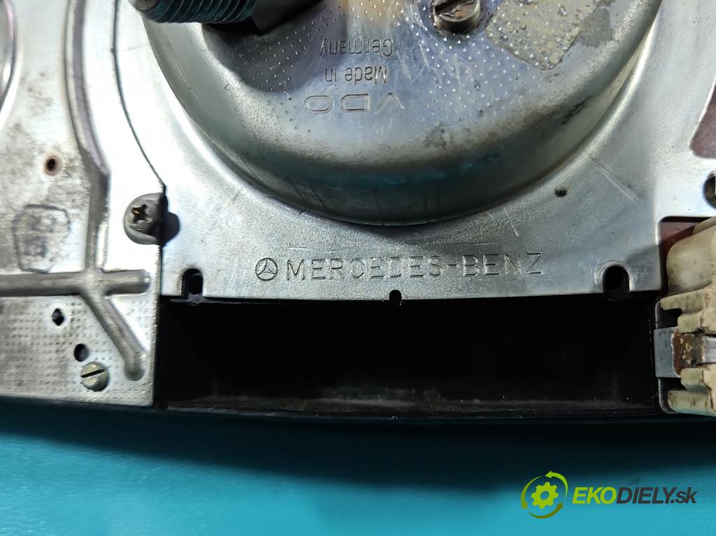 Mercedes 123 2.0d 60 HP manual 44 kW 1988 cm3 4- prístrojovka/ budíky  (Prístrojová doska)