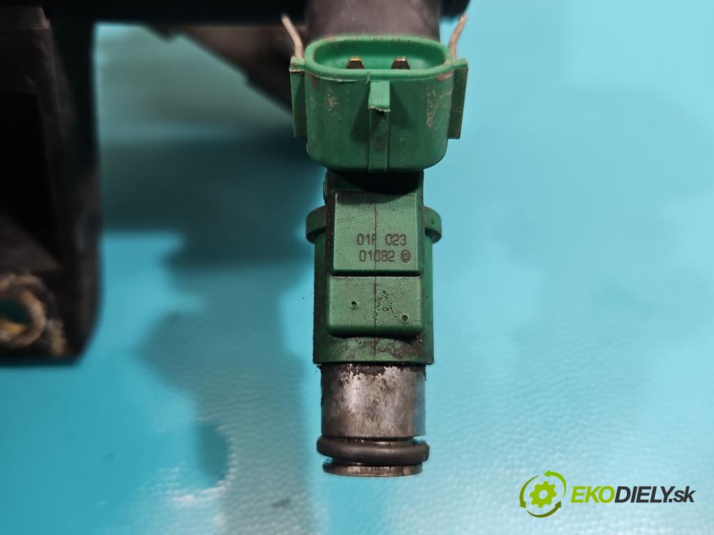 Citroen C3 I 2002-2009 1.4 8V 73 HP manual 54 kW 1360 cm3 5- vstrek 01F023 (Vstrekovač paliva)