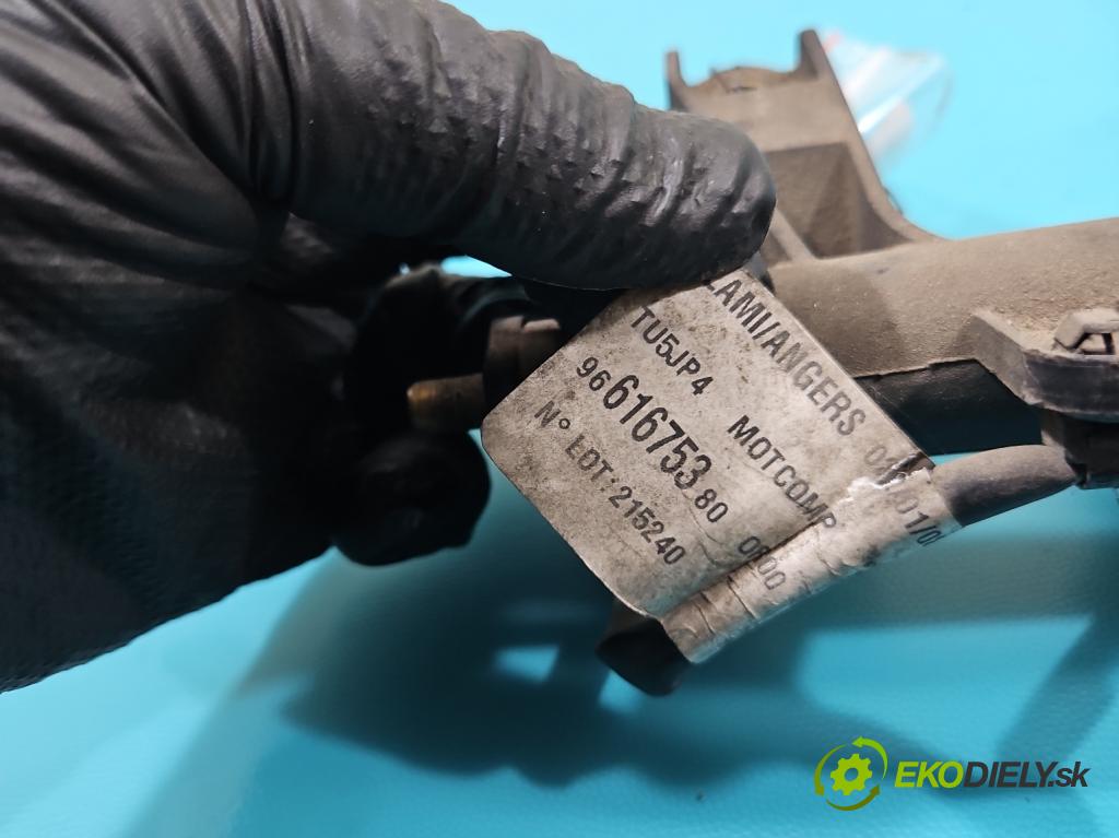 Citroen C3 I 2002-2009 1.4 8V 73 HP manual 54 kW 1360 cm3 5- vstrek 01F023 (Vstrekovač paliva)