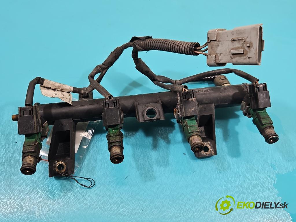 Citroen C3 I 2002-2009 1.4 8V 73 HP manual 54 kW 1360 cm3 5- vstrek 01F023 (Vstrekovač paliva)