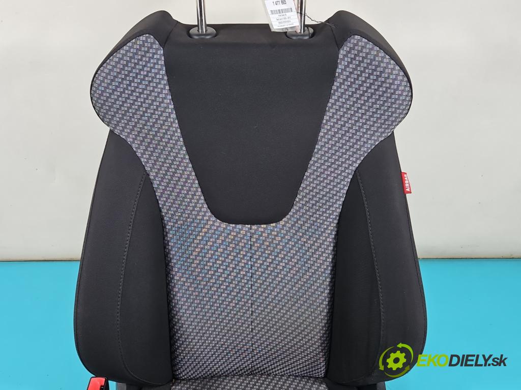 Seat Leon II 2005-2012 1.6 SR 102 HP manual 75 kW 1595 cm3 5- Sedačka ľavý  (Sedadlo)