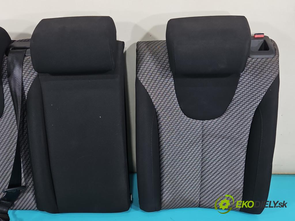 Seat Leon II 2005-2012 1.6 SR 102 hp manual 75 kW 1595 cm3 5- Pohovka: zadní  (Sedačky, sedadla)