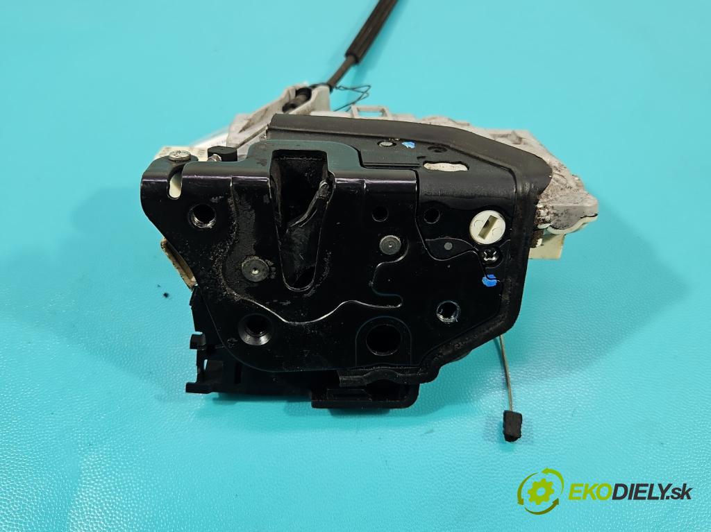 Seat Leon II 2005-2012 1.6 SR 102 HP manual 75 kW 1595 cm3 5- zámok predné pravý