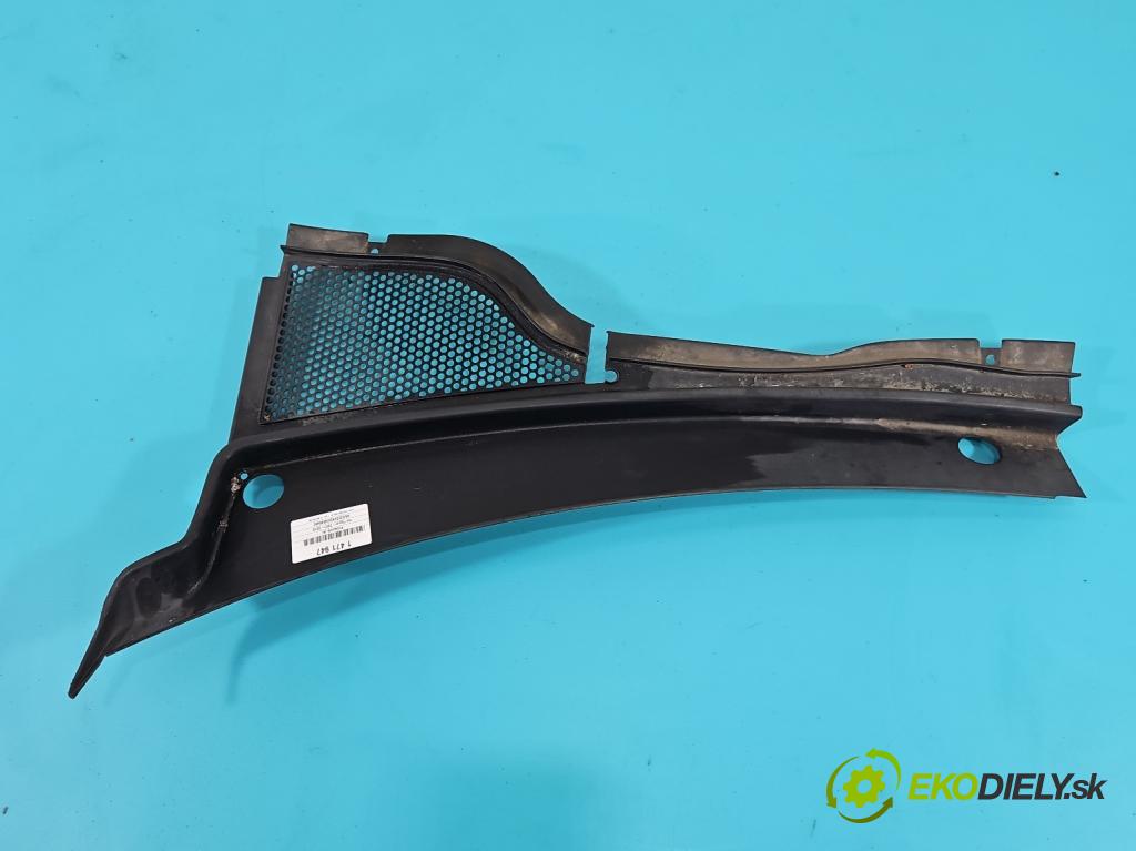 Vw Tiguan I 2007-2016 1.4 TSI 150 HP manual 110 kW 1390 cm3 5- torpédo 5N1819403 (Torpédo (plast pod čelným sklom))