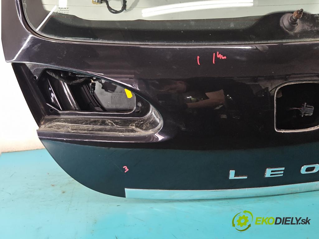 Seat Leon II 2005-2012 1.6 SR 102 HP manual 75 kW 1595 cm3 5- zadna kufor  (Kapota zadná (kufor))