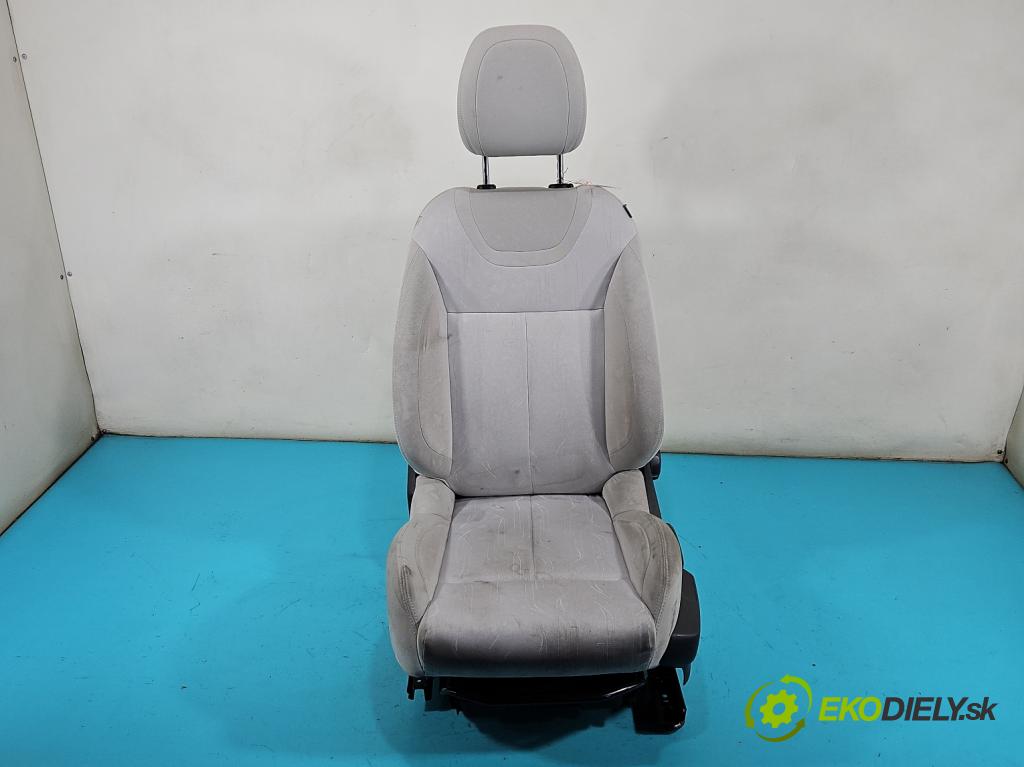 Citroen C4 II 2010-2017 1.6 16V 120 HP manual 88 kW 1598 cm3 5- Sedačka ľavý  (Sedadlo)