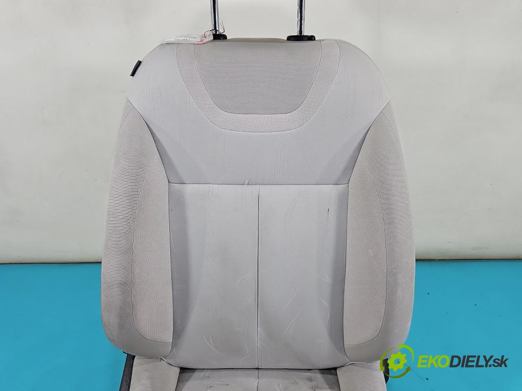 Citroen C4 II 2010-2017 1.6 16V 120 HP manual 88 kW 1598 cm3 5- Sedačka pravý  (Sedadlo)