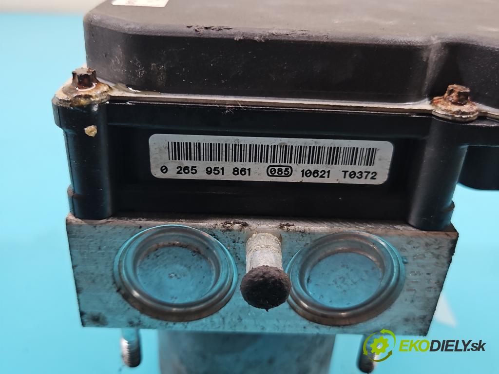 Citroen C4 II 2010-2017 1.6 16V 120 HP manual 88 kW 1598 cm3 5- čerpadlo abs 0265951861 (Pumpa ABS)