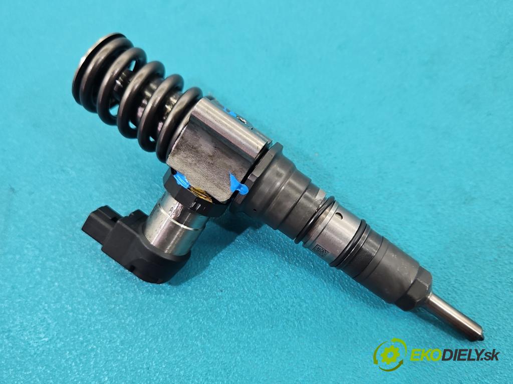 Audi A4 B7 2004-2008 2.0 tdi 170 HP manual 125 kW 1968 cm3 5- vstrekovacie čerpadlo 03G130073T (Vstrekovač paliva)