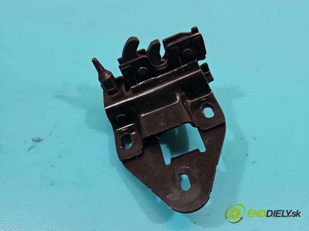 Renault Trafic II 2001-2014 1.9 dci 101 HP manual 74 kW 1870 cm3 5- zámok zadné pravý 8200006253D