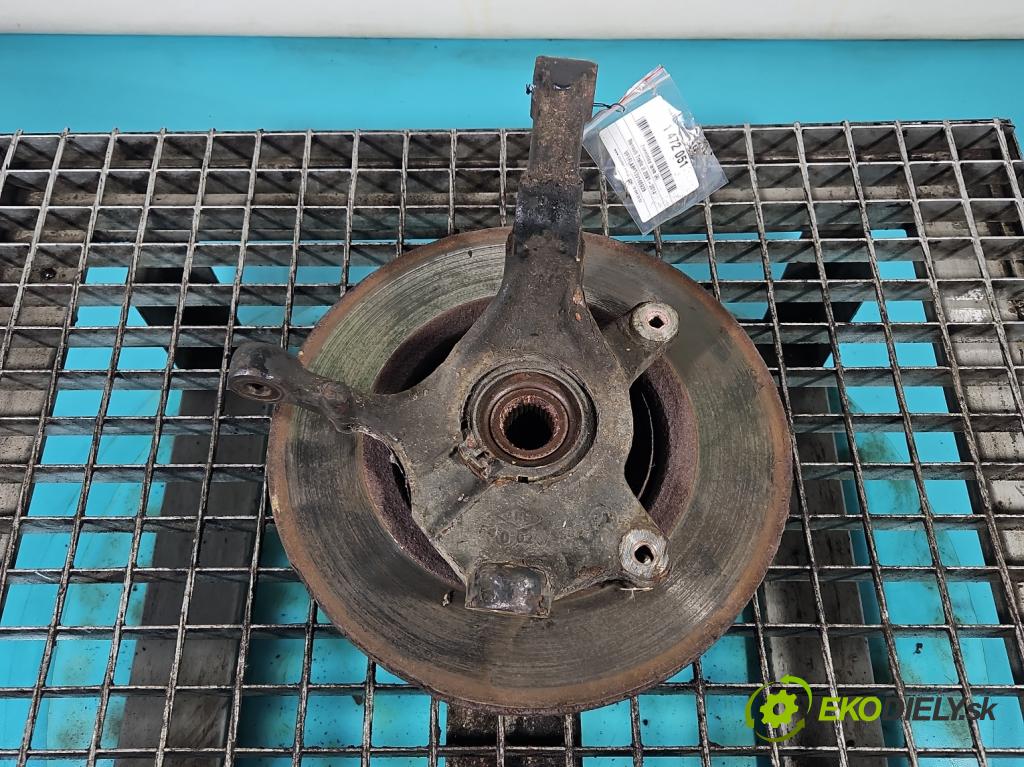 Renault Trafic II 2001-2014 1.9 dci 101 hp manual 74 kW 1870 cm3 5- náboj levé  (Náboje)