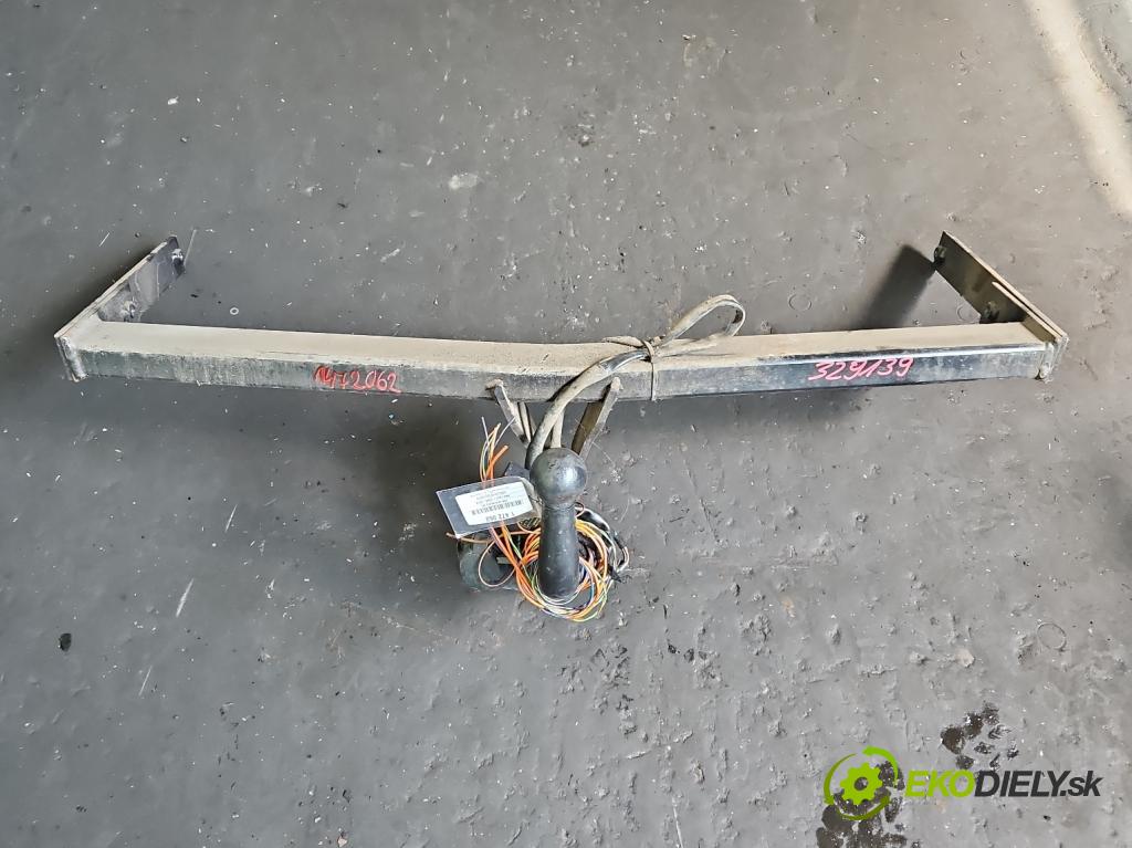 Seat Leon II 2005-2012 1.6 SR 102 HP manual 75 kW 1595 cm3 5- Hák: vlečení:  (Ťažné zariadenie)