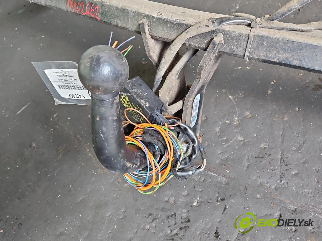 Seat Leon II 2005-2012 1.6 SR 102 HP manual 75 kW 1595 cm3 5- Hák: vlečení:  (Ťažné zariadenie)