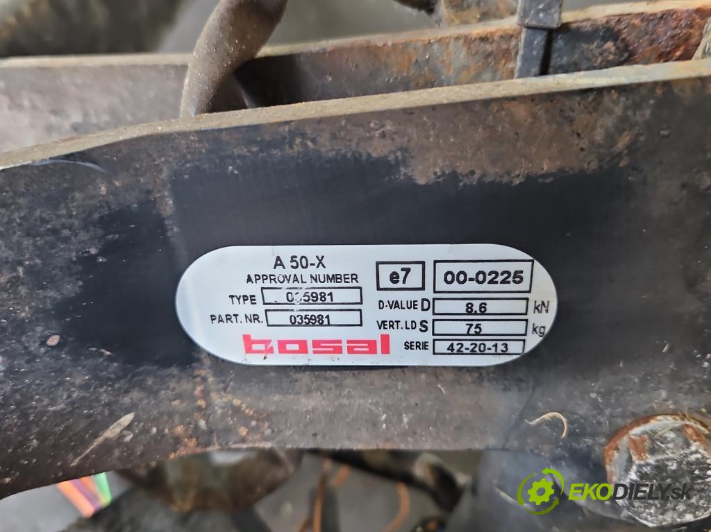 Seat Leon II 2005-2012 1.6 SR 102 HP manual 75 kW 1595 cm3 5- Hák: vlečení:  (Ťažné zariadenie)