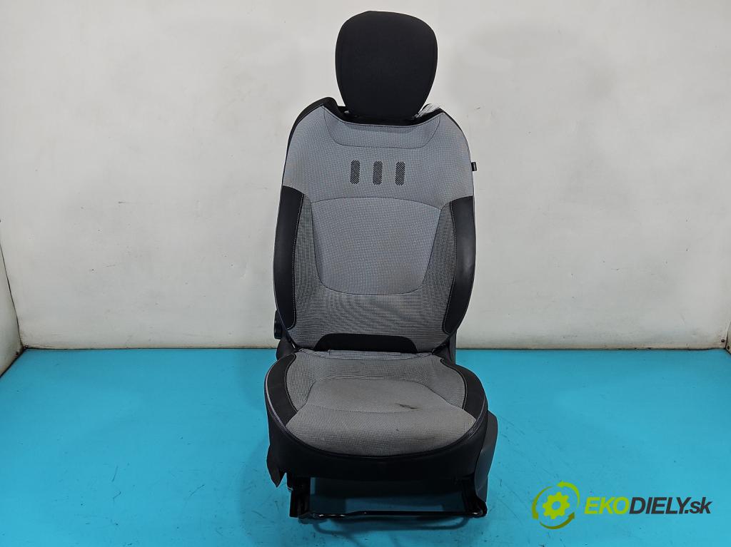 Renault Captur I 2013-2019 0.9 Tce 90 HP manual 66 kW 898 cm3 5- Sedačka ľavý  (Sedadlo)