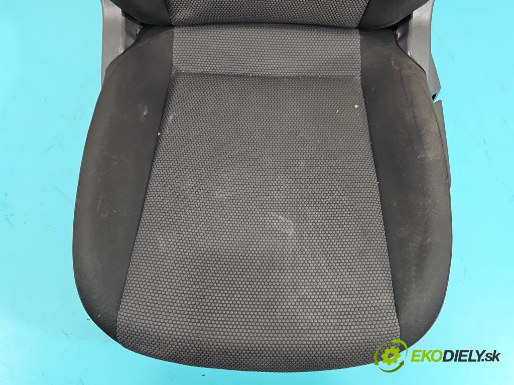 Skoda Citigo 2011-2019 1.0 MPI 75 HP manual 55 kW 999 cm3 3- Sedačka ľavý  (Sedadlo)