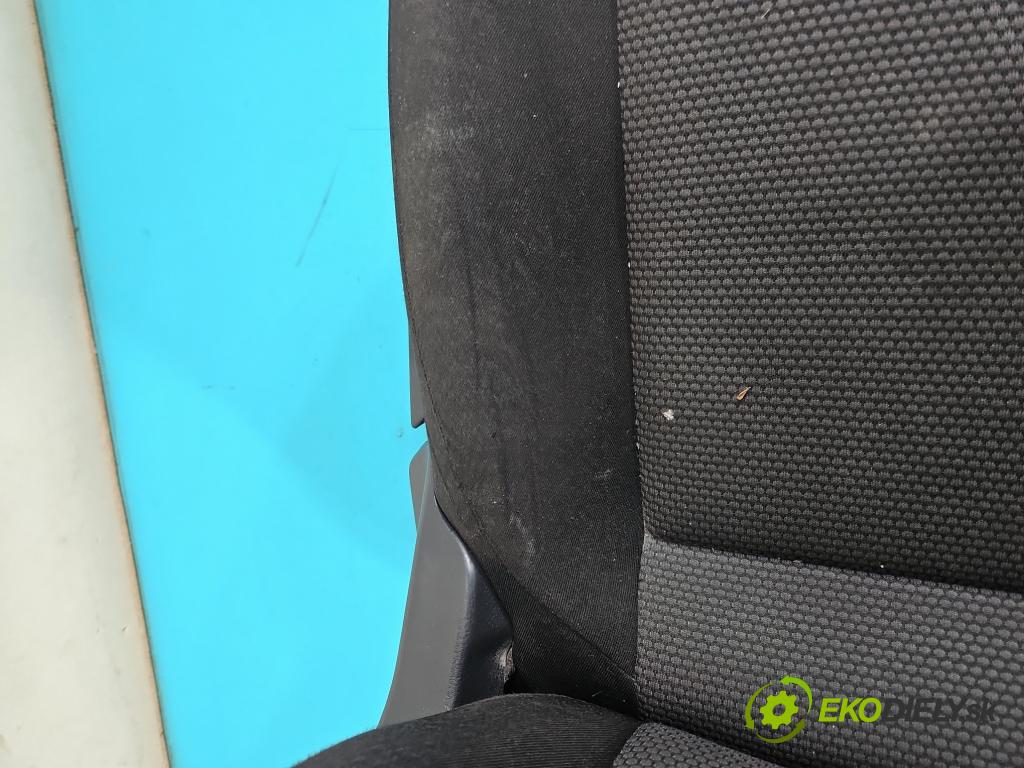 Skoda Citigo 2011-2019 1.0 MPI 75 HP manual 55 kW 999 cm3 3- Sedačka ľavý  (Sedadlo)