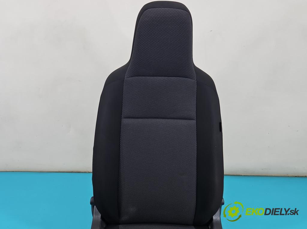 Skoda Citigo 2011-2019 1.0 MPI 75 HP manual 55 kW 999 cm3 3- Sedačka ľavý  (Sedadlo)