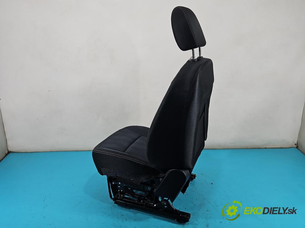 Nissan Qashqai I J10 2006-2013 2.0 dci 150 HP manual 110 kW 1995 cm3 5- Sedačka pravý (Sedadlo)