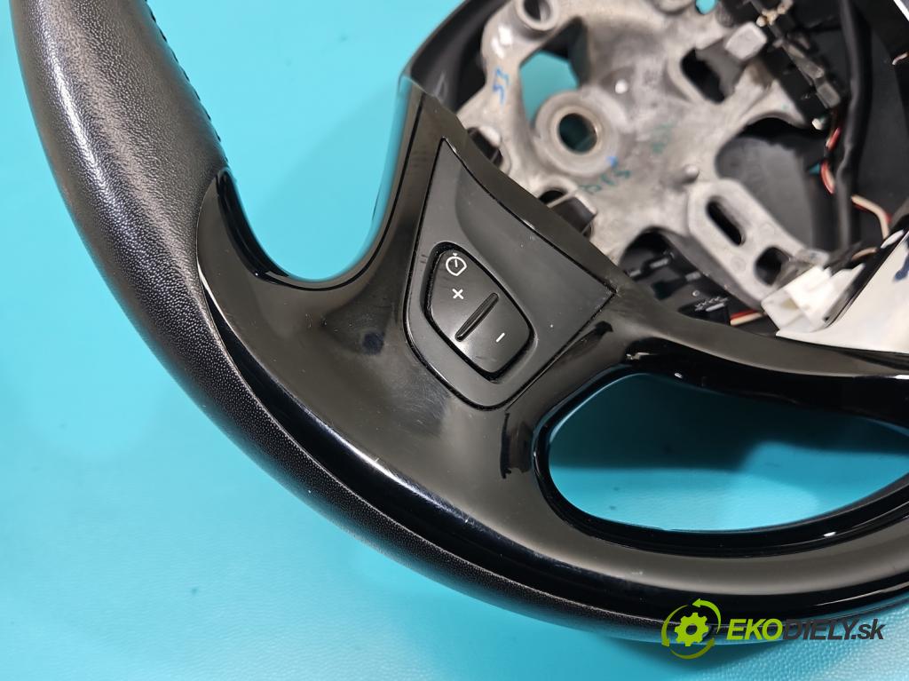 Renault Captur I 2013-2019 0.9 Tce 90 HP manual 66 kW 898 cm3 5- volant  (Volant)