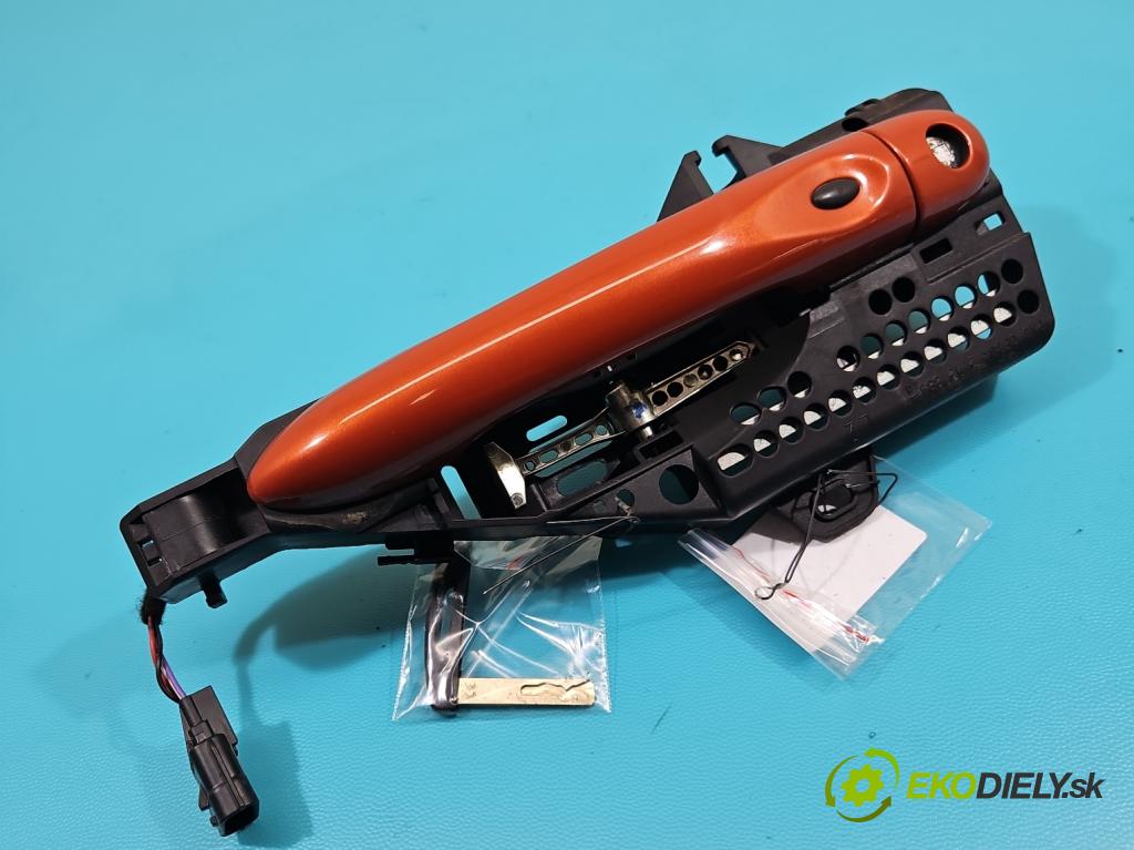 Renault Captur I 2013-2019 0.9 Tce 90 HP manual 66 kW 898 cm3 5- rukoväť predné ľavé mimo: 806079784R (Kľučka dverí vonkajšia predná ľavá)