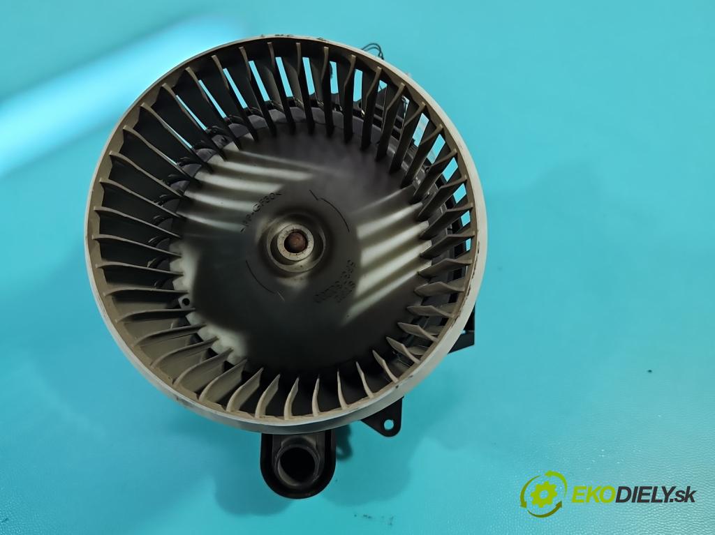 Renault Captur I 2013-2019 0.9 Tce 90 HP manual 66 kW 898 cm3 5- ventilátor vzduchu