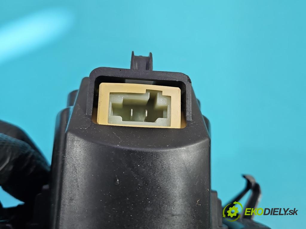 Renault Captur I 2013-2019 0.9 Tce 90 HP manual 66 kW 898 cm3 5- ventilátor vzduchu