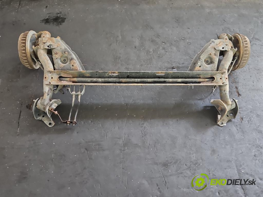 Renault Captur I 2013-2019 0.9 Tce 90 hp manual 66 kW 898 cm3 5- zadní výztuha  (Výztuhy zadní)