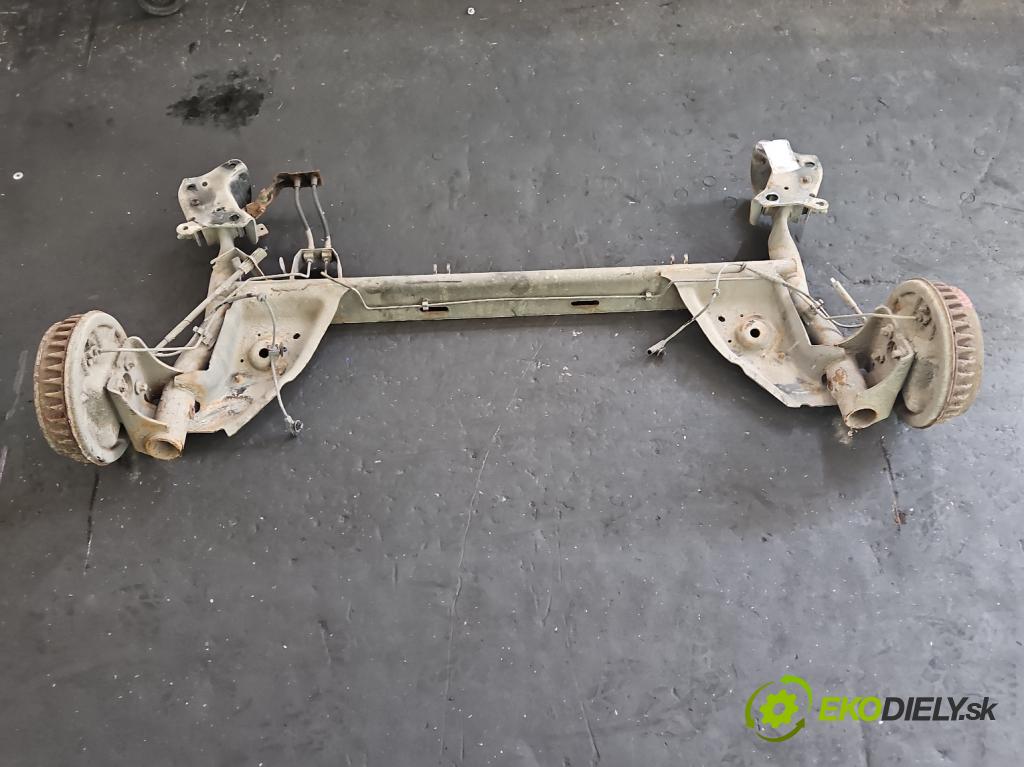 Renault Captur I 2013-2019 0.9 Tce 90 hp manual 66 kW 898 cm3 5- zadní výztuha  (Výztuhy zadní)