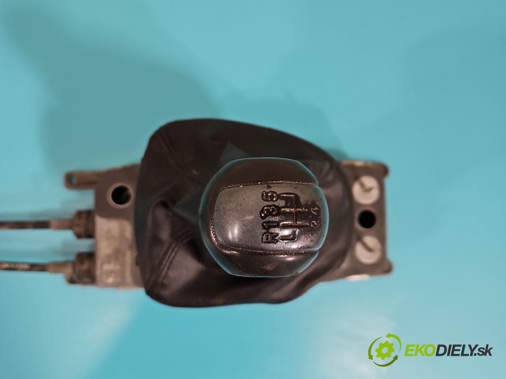 Seat Leon II 2005-2012 1.6 SR 102 hp manual 75 kW 1595 cm3 5- kulisa změny stupňová 1K0711049BL (Řadicí páka (kulisa) )