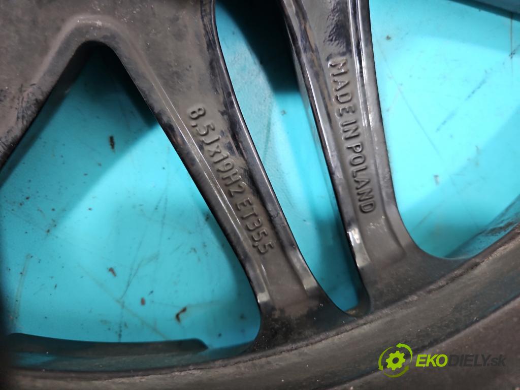 Mercedes CLS II C218 2010-2018 4.7 V8 (278922) 408KM automatic 300 kW 4663 cm3 4- Felga hliník: 19" komplet