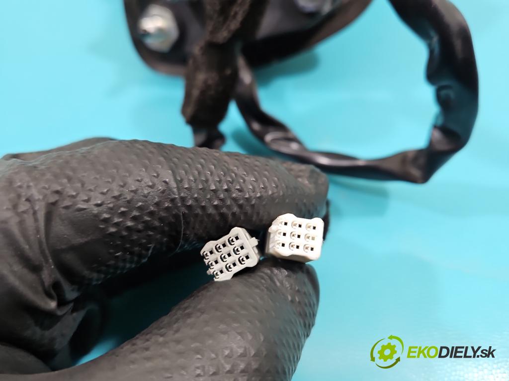 Mazda 6 III GJ 2012-2024 2.2d 150 HP manual 110 kW 2190 cm3 4- zrkadlo pravé  (Kľučka dverí ostatné)