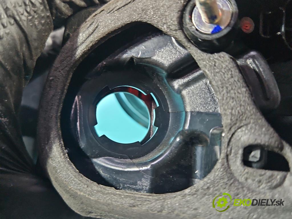 Mazda 6 III GJ 2012-2024 2.2d 150 HP manual 110 kW 2190 cm3 4- svetlo / reflektor zadné ľavé GH1-51150 (Kľučka dverí ostatné)