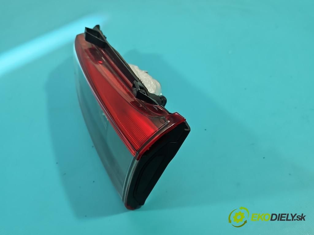 Mazda 6 III GJ 2012-2024 2.2d 150 HP manual 110 kW 2190 cm3 4- svetlo / reflektor zadné pravé 132-41978 (Kľučka dverí ostatné)