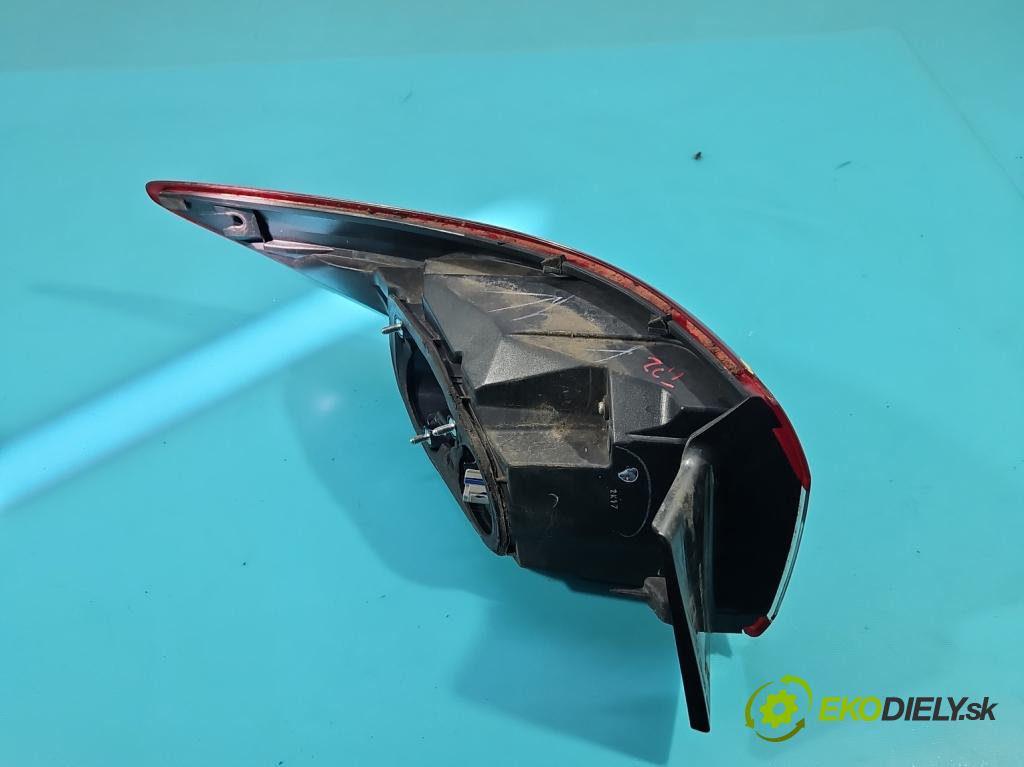 Mazda 6 III GJ 2012-2024 2.2d 150 HP manual 110 kW 2190 cm3 4- svetlo / reflektor zadné pravé 220-41957 (Kľučka dverí ostatné)