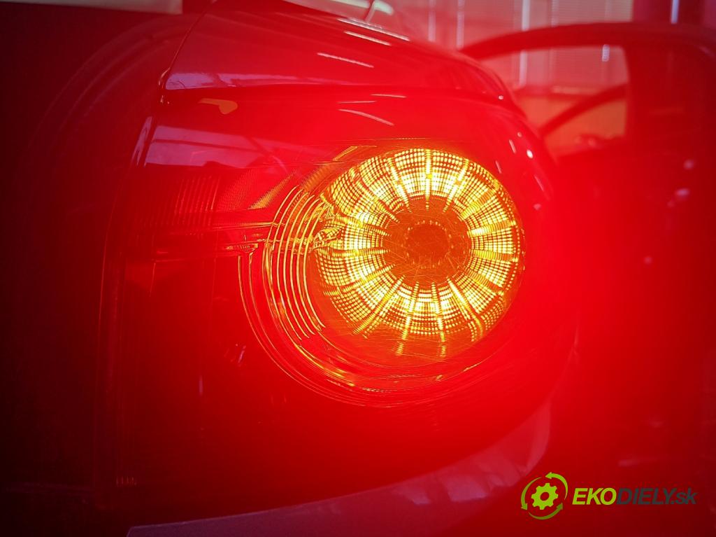 Mazda 6 III GJ 2012-2024 2.2d 150 HP manual 110 kW 2190 cm3 4- svetlo / reflektor zadné pravé 220-41957 (Kľučka dverí ostatné)