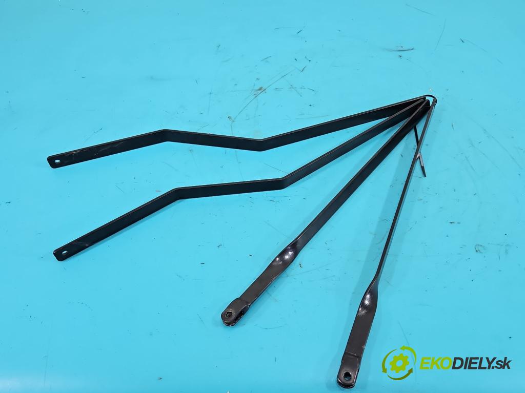 Skoda Citigo 2011-2019 1.0 MPI 75 hp manual 55 kW 999 cm3 3- Stěna: přepážka  (Interiér ostatní)