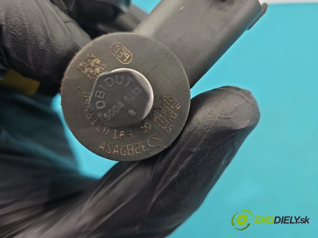 Fiat Punto Grande 1,3.0 jtd 75 HP manual 55 kW 1248 cm3 3- vstrek 0445110183 (Vstrekovač paliva)