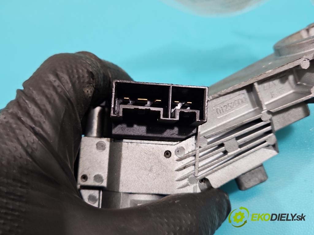 Fiat Punto Grande 1,3.0 jtd 75 HP manual 55 kW 1248 cm3 3- Spínačka (Spínacia skrinka)