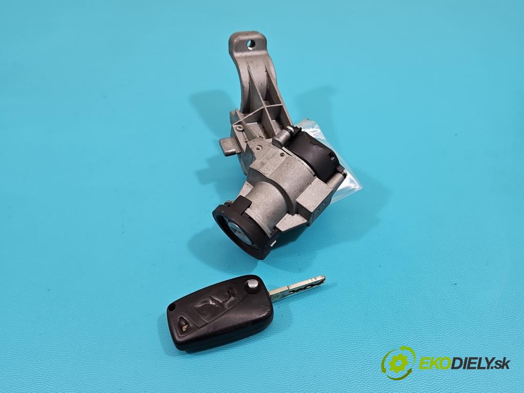 Fiat Punto Grande 1,3.0 jtd 75 HP manual 55 kW 1248 cm3 3- Spínačka  (Spínacia skrinka)