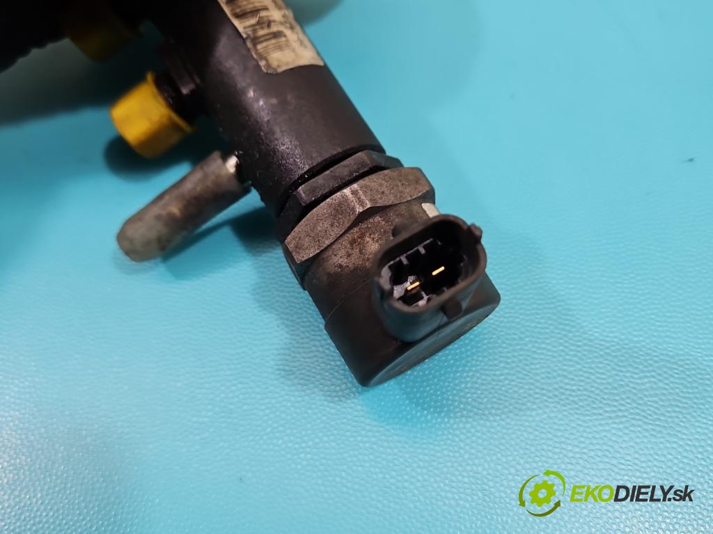 Fiat Punto Grande 1,3.0 jtd 75 HP manual 55 kW 1248 cm3 3- lišta vstrekovacia 0445214086 (Vstrekovacia lišta)