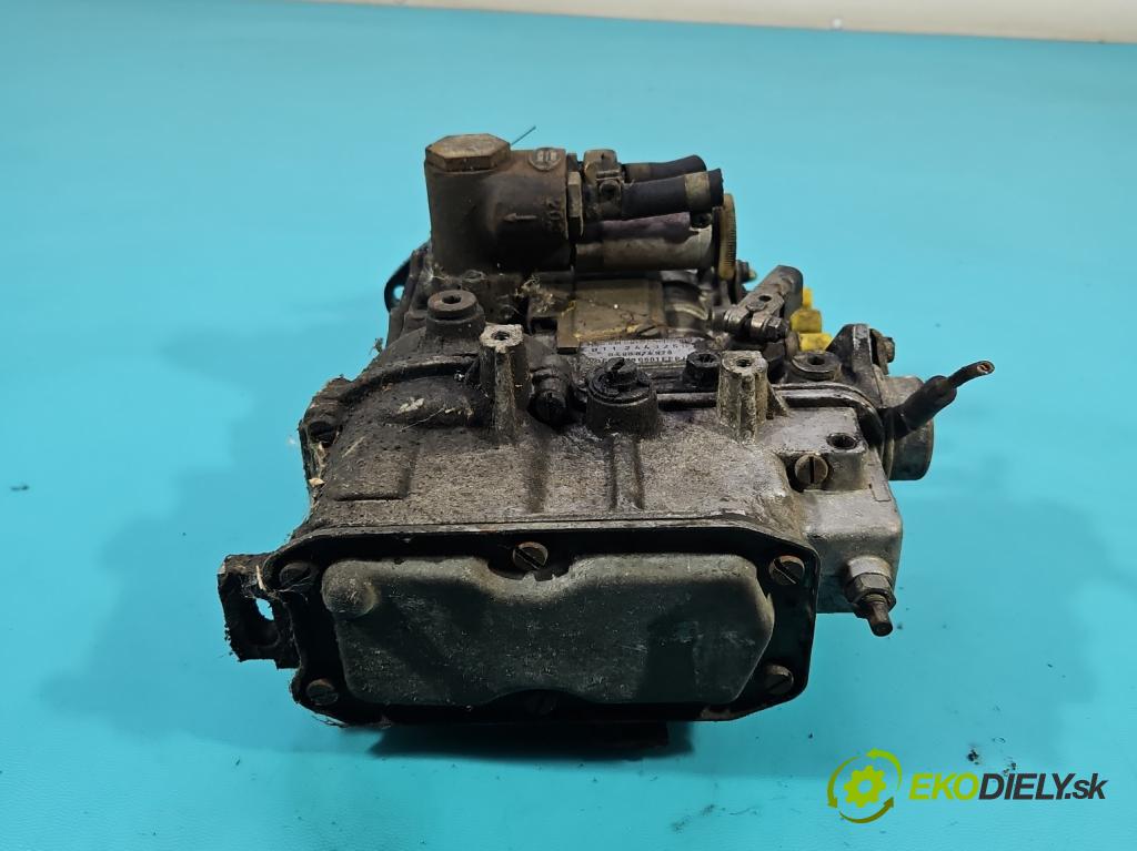 Mercedes 123 2.0d 60 HP manual 44 kW 1988 cm3 4- čerpadlo vstrekovacia 0400074978 (Vstrekovacie čerpadlo)