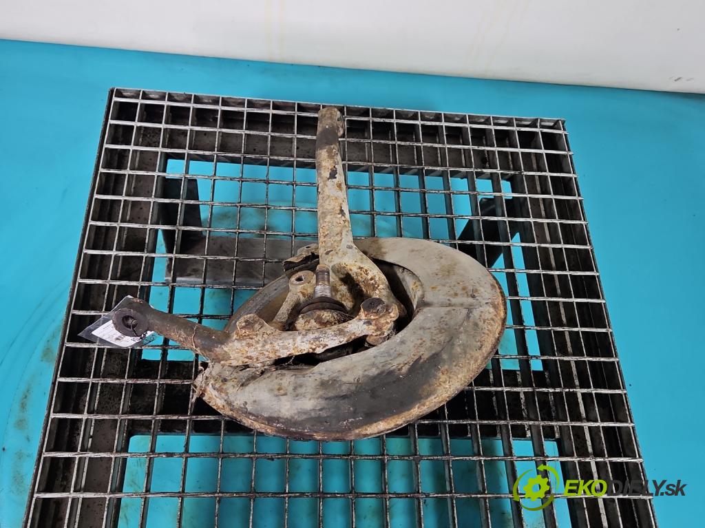 Mercedes 123 2.0d 60 hp manual 44 kW 1988 cm3 4- náboj levé  (Náboje)