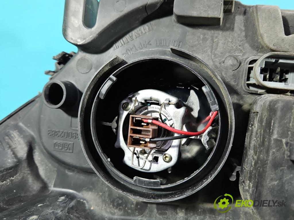 Renault Scenic I 1996-2003 1.6 16V 107 HP manual 79 kW 1598 cm3 5- Reflektor: pravý  (Svetlo predné pravé)